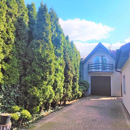 Dom Na Zaciszu Apartment Варшава Екстериор снимка